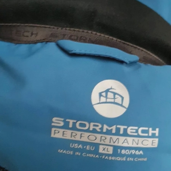 Men's Stormtech Performance Blue Vest Size Sm, Lrg, XL (2/$15) - Picture 10 of 10